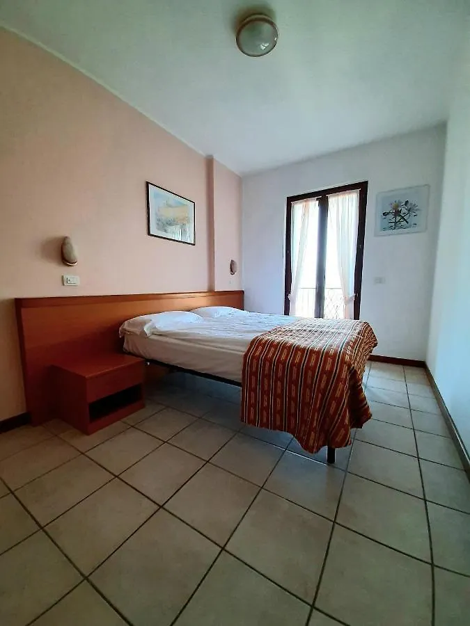 Appartamenti Elisabeth Brenzone sul Garda Aparthotel