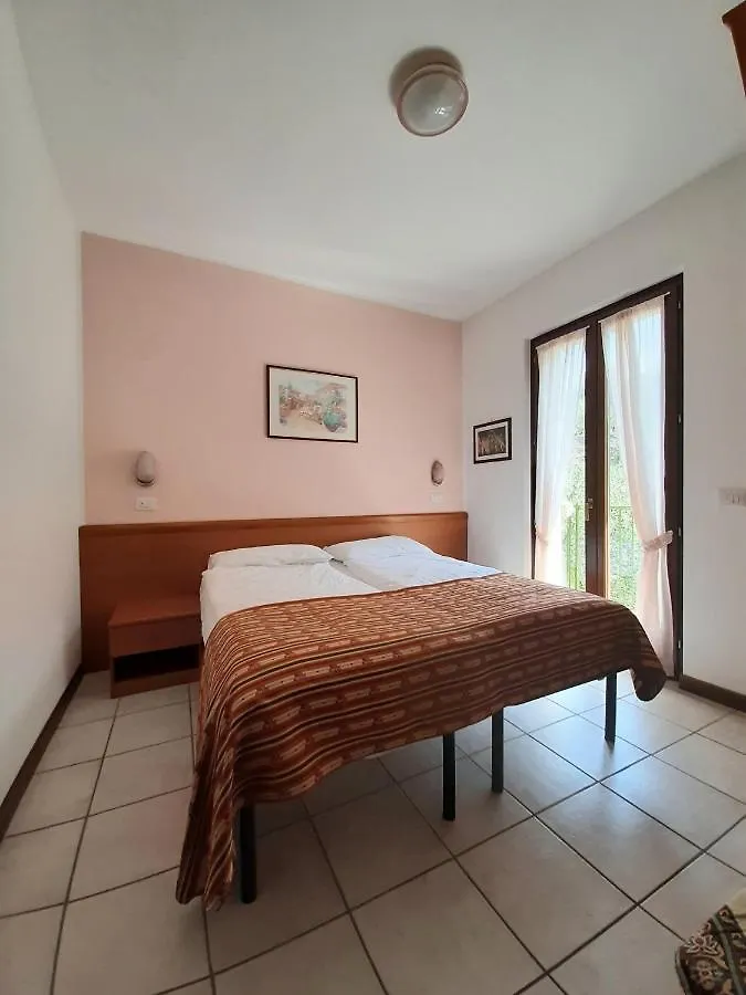 Appartamenti Elisabeth Brenzone sul Garda Apart Otel