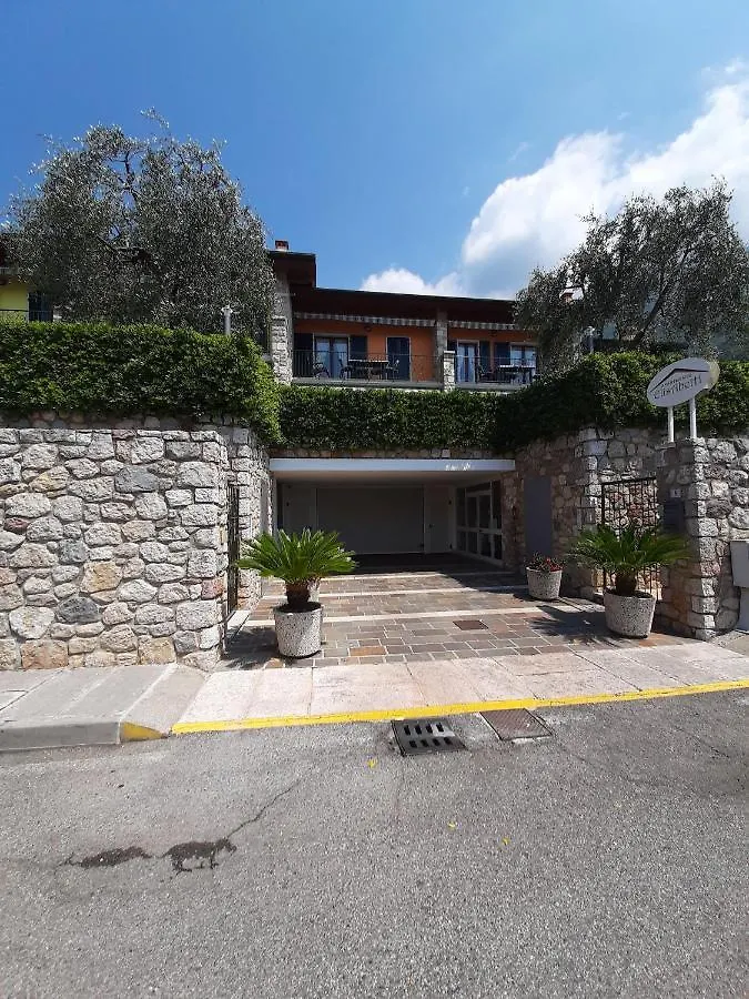 Appartamenti Elisabeth Brenzone sul Garda Apart Otel